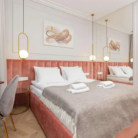 Lux Center Mennica By Renters Prestige Apartment *