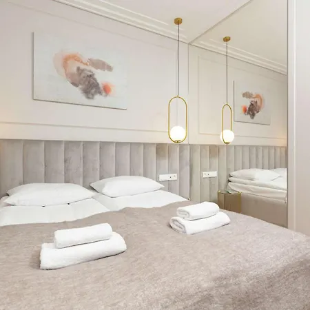 Appartement Lux Center Mennica By Renters Prestige