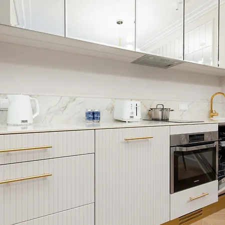 Lux Center Mennica By Renters Prestige Varsovie