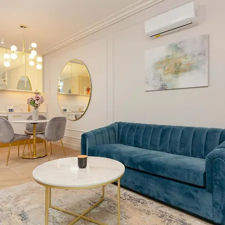 Lux Center Mennica By Renters Prestige Appartement *