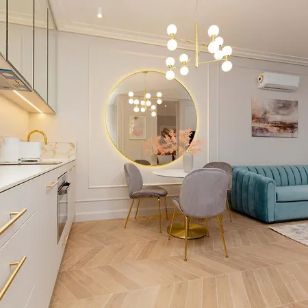 Appartement Lux Center Mennica By Renters Prestige