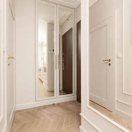 דירה Lux Center Mennica By Renters Prestige ורשה