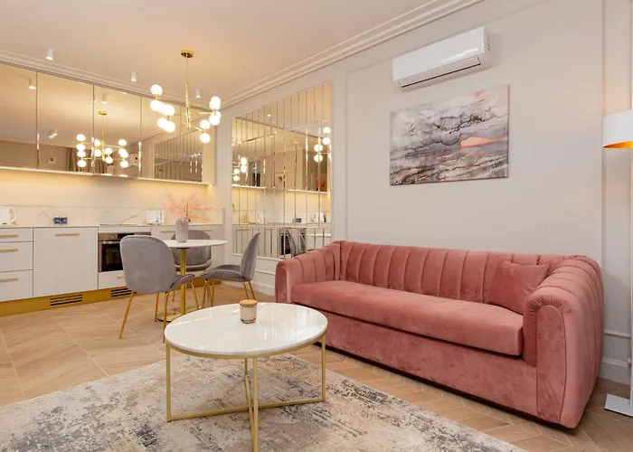 Lux Center Mennica By Renters Prestige Warsaw