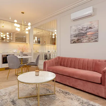 Lux Center Mennica By Renters Prestige Warszawa